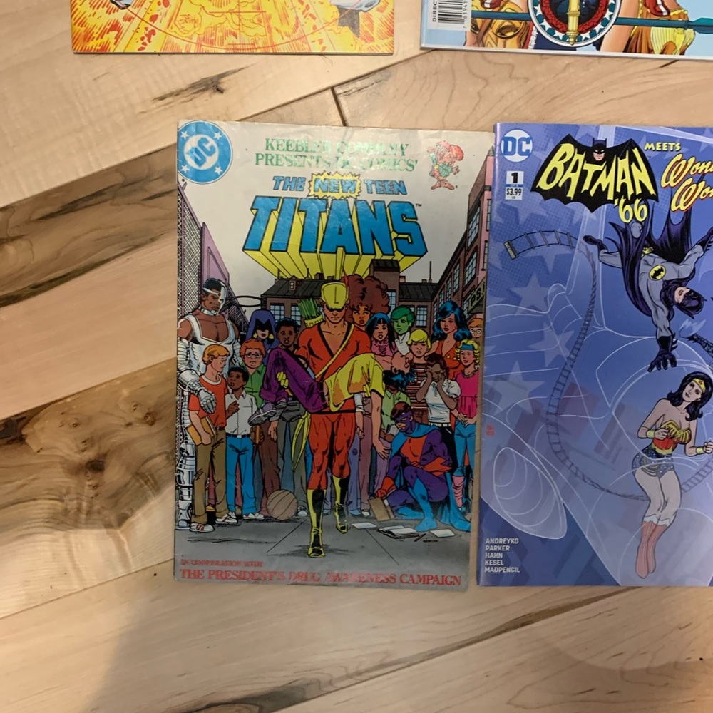 Comic Book Lot - Picture 11 of 13